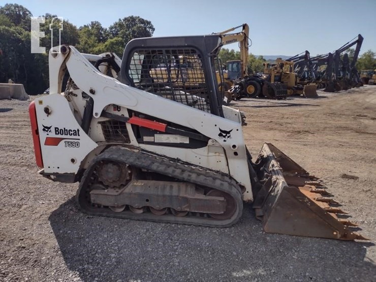 2020-bobcat-t590-image-3