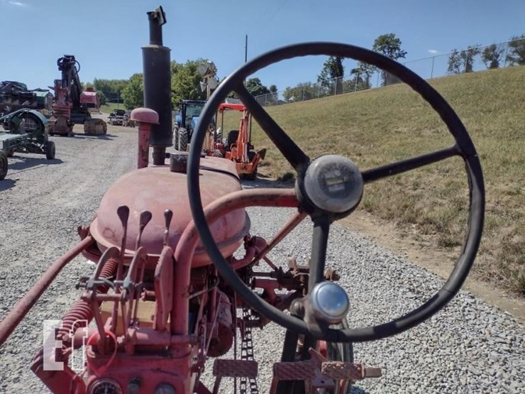 farmall-140-tractor-w/cultivators-5760-image-6