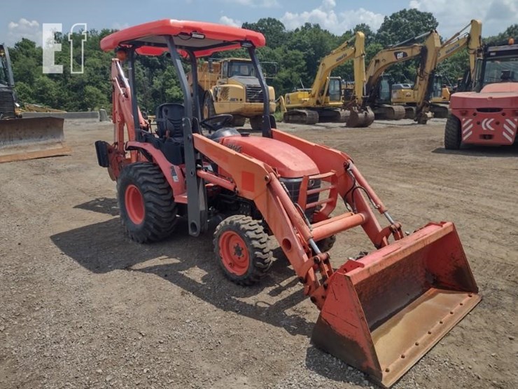 16-kubota-b26tlb-tractor-8242-image-37
