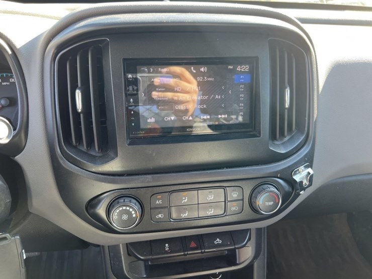 2016-chevrolet-colorado-image-26