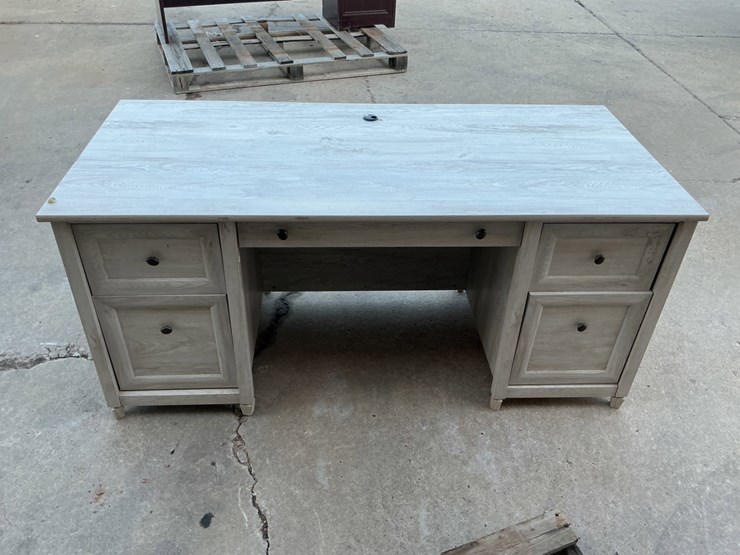 desk-image-1