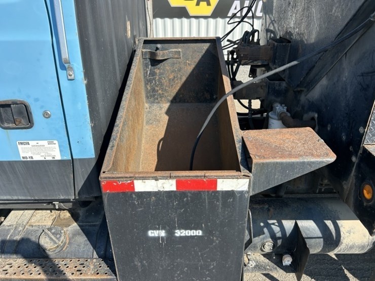 1992-ford-l8000-image-22