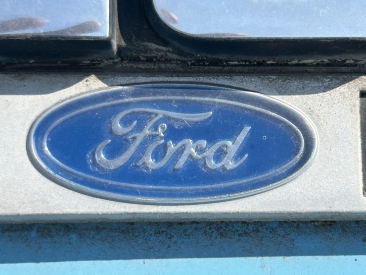 1992-ford-l8000-image-9