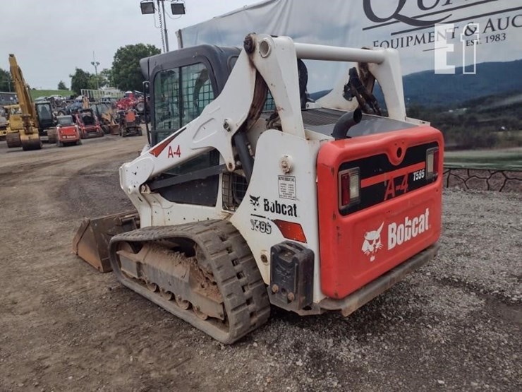 2020-bobcat-t595-image-40