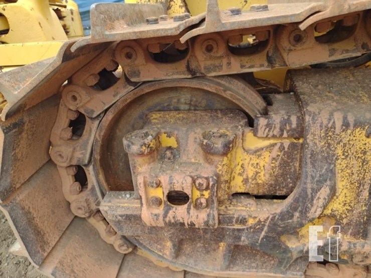2015-komatsu-d61ex-23-image-28