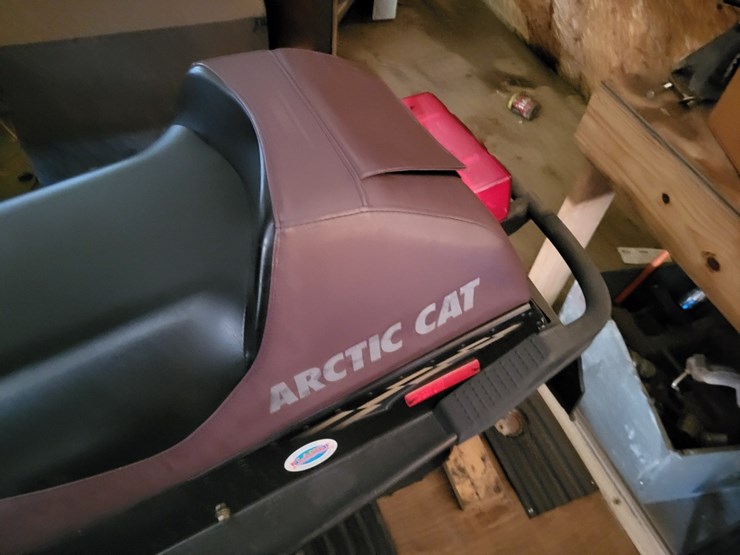 sled-shed-single-axle-snowmobile-trailer-w/2-arctic-cat-440-snowmobiles*updated-information-9/22/25-@-8:30a*-image-35