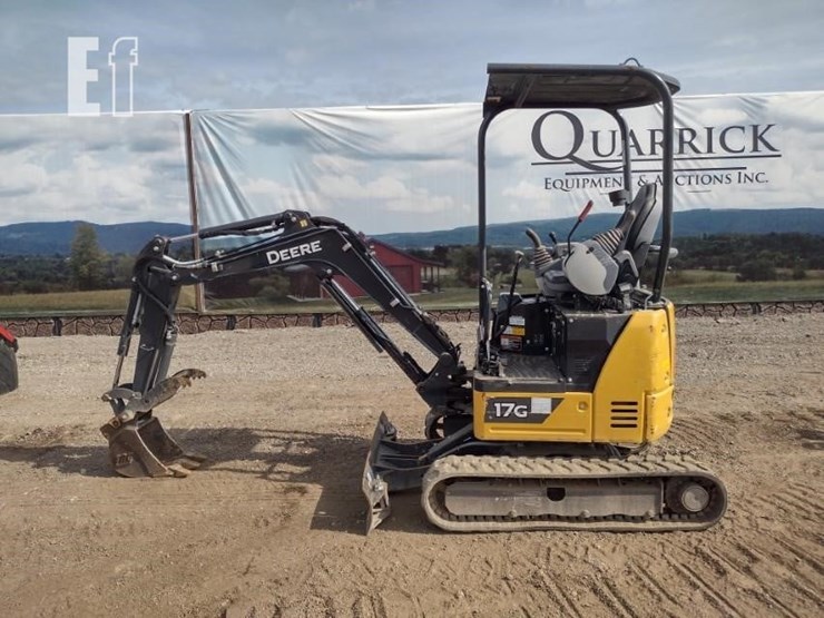 2022-deere-17g-image-1