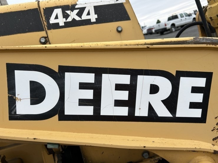 deere-210le-image-9