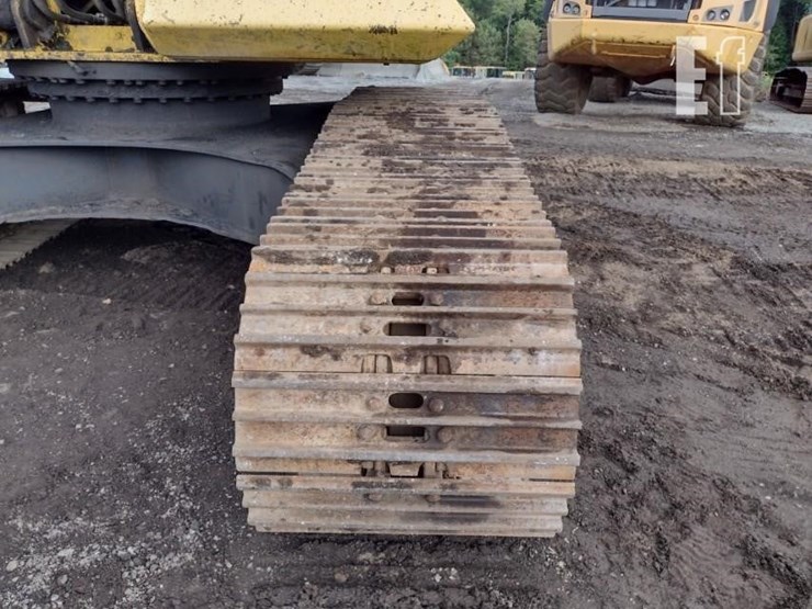 komatsu-pc220-lc-8-image-35