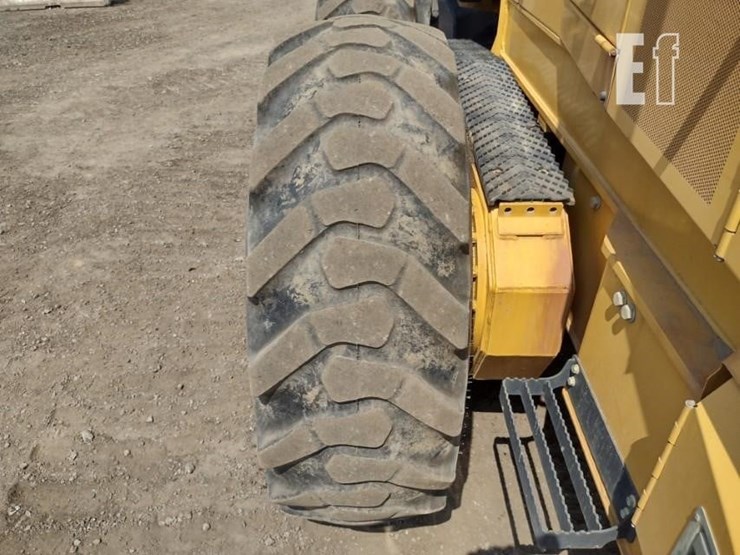 2020-deere-670gp-image-21