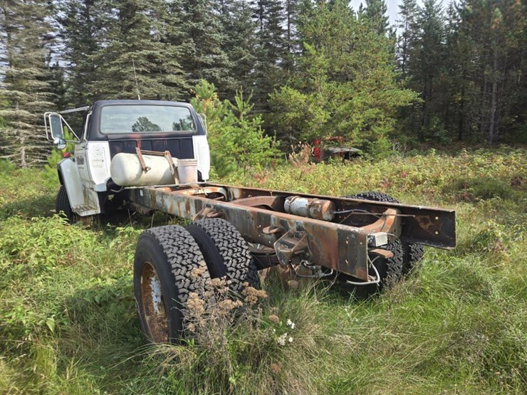 ford-l800-image-3