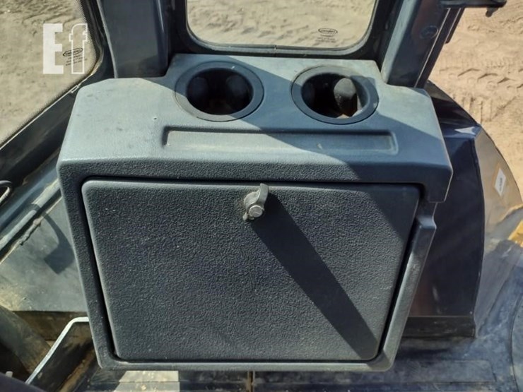 2017-deere-310sl-image-15
