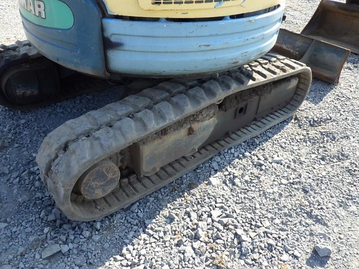 yanmar-vio30-image-31