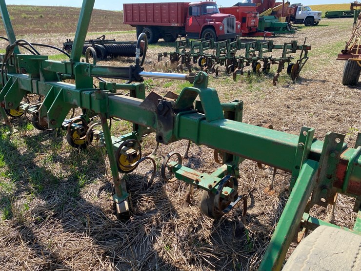 brillion-8-x-36”-row-cultivator-image-14