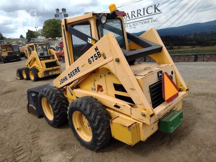 1990-deere-675b-image-25