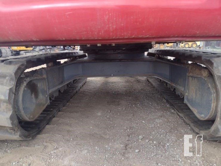 2022-takeuchi-tb290-image-45