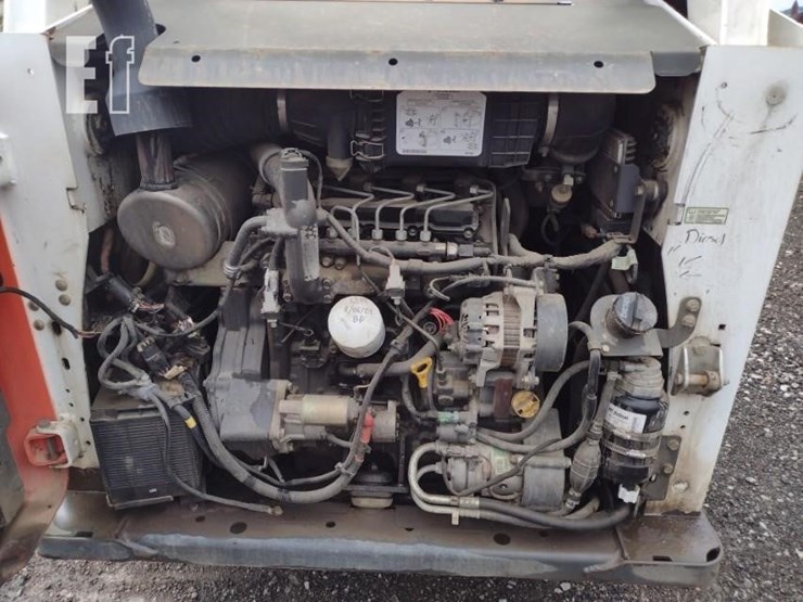 2015-bobcat-s650-image-23