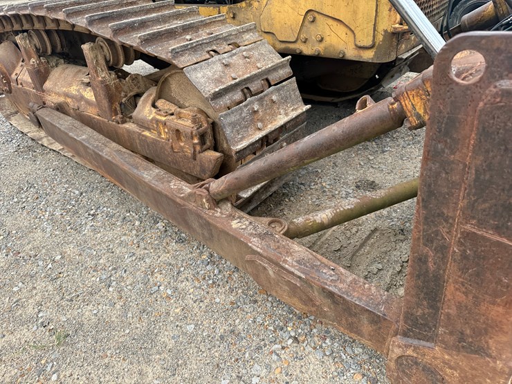 caterpillar-d6c-image-31