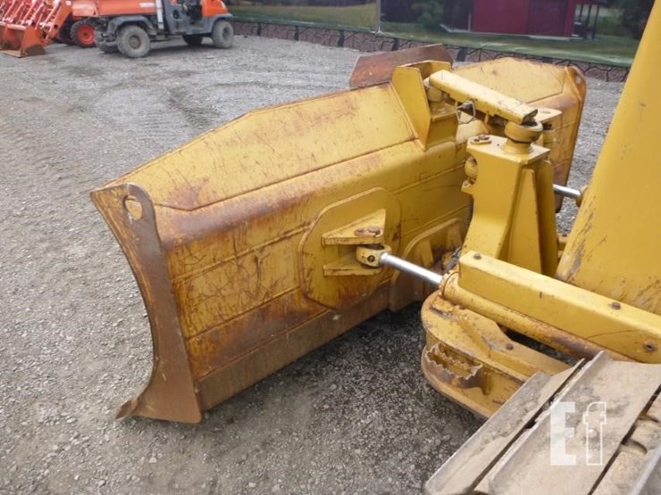2005-caterpillar-d4g-xl-image-20