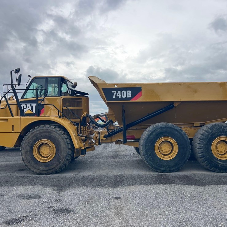 CATERPILLAR 740B