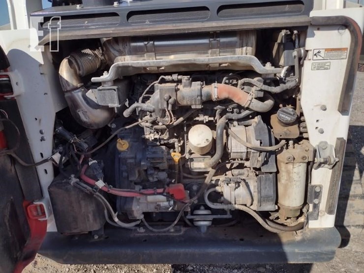 2022-bobcat-t870-image-37