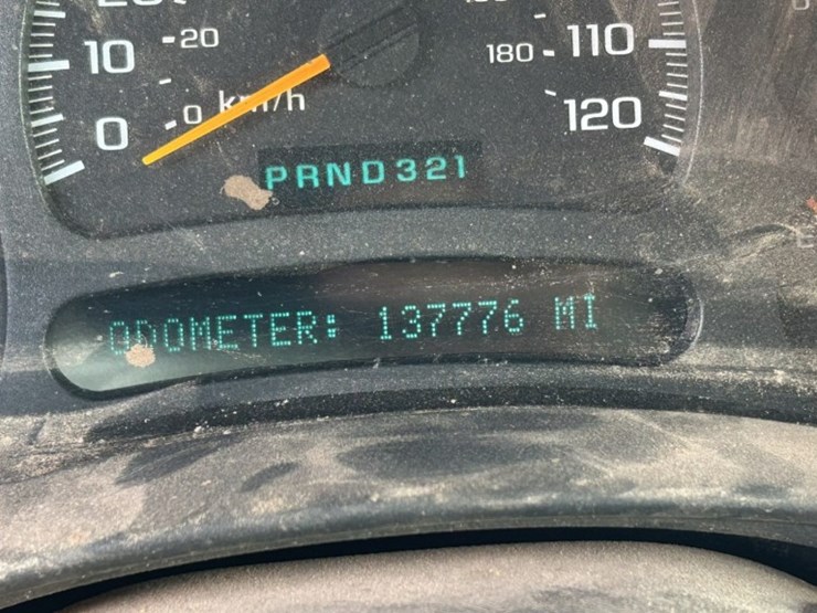 2003-chevrolet-2500hd-image-32