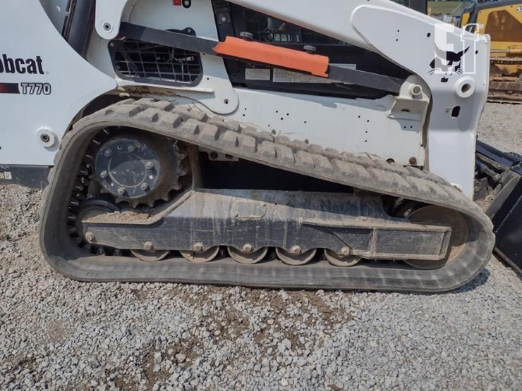 2016-bobcat-t770-image-30
