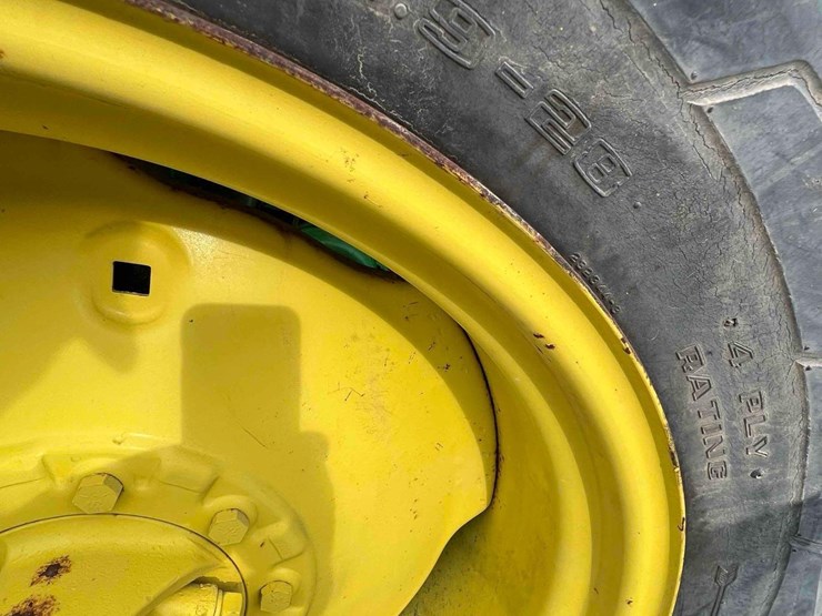 john-deere-435-image-21