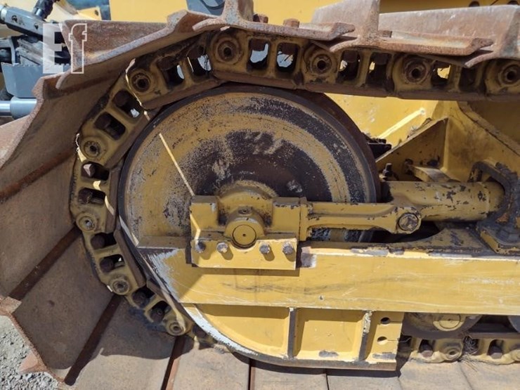 2022-deere-450k-image-24
