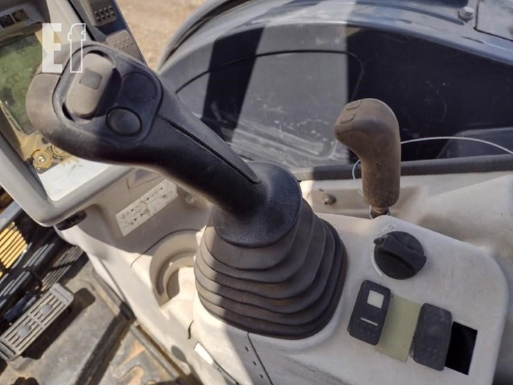 2017-deere-50g-image-8