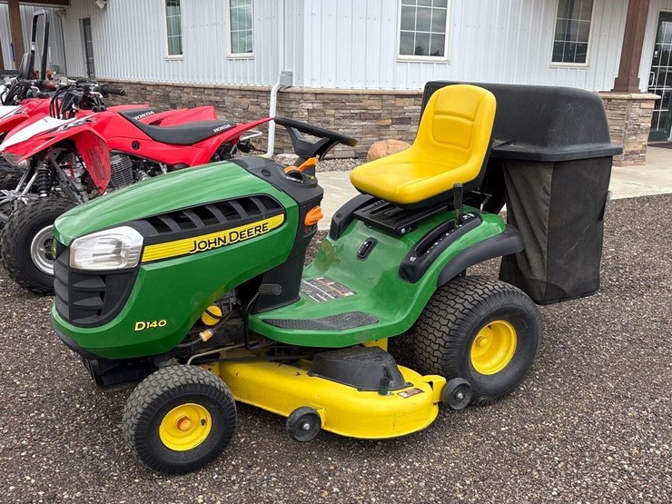 john-deere-d140-image-1
