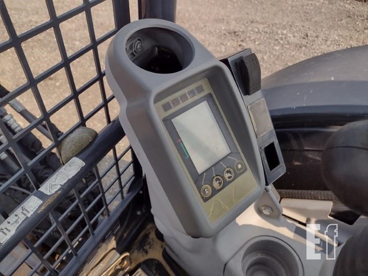 2018-deere-35g-image-8