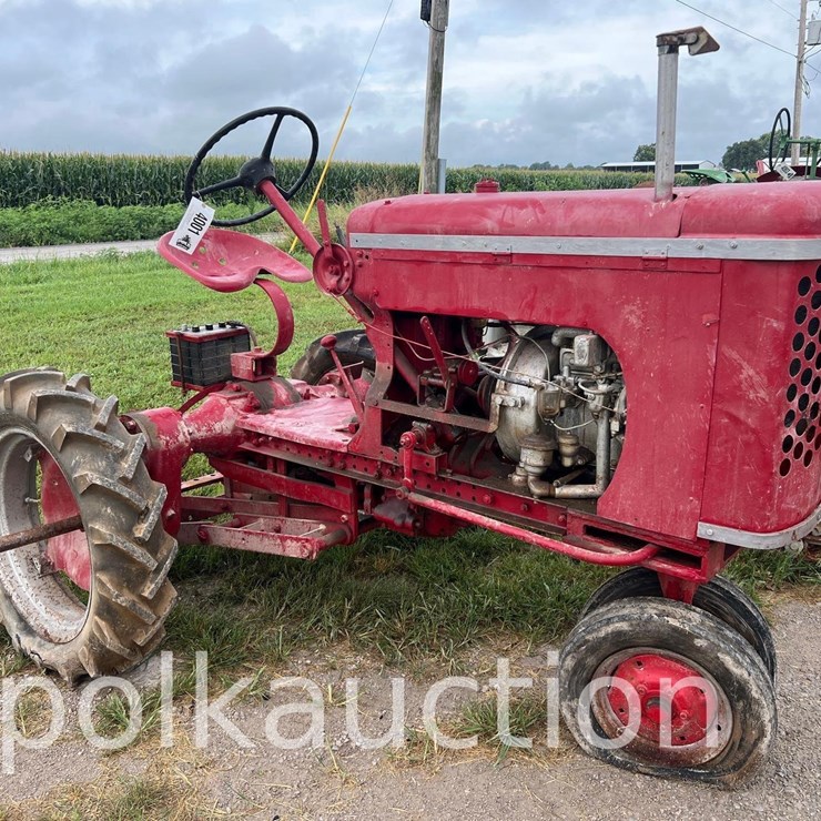 GIBSON TRACTOR (NO TAG)