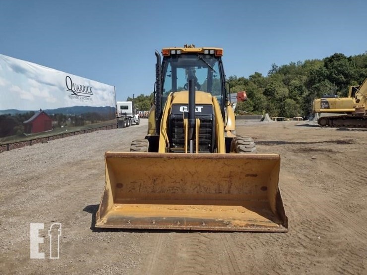 2015-caterpillar-420f-image-2