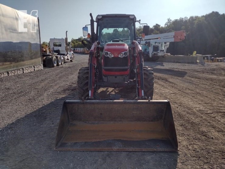 massey-ferguson-4607m-image-2