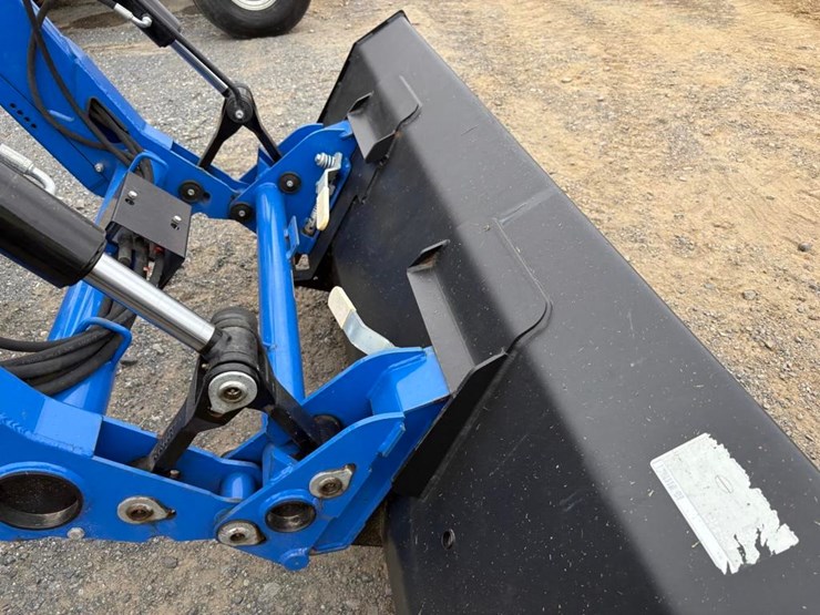 2019-new-holland-workmaster-95-image-7