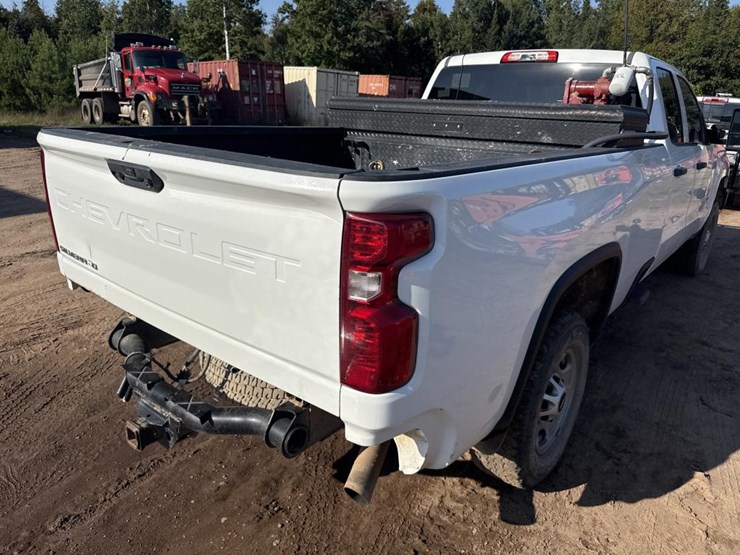 2019-chevrolet-2500-image-17