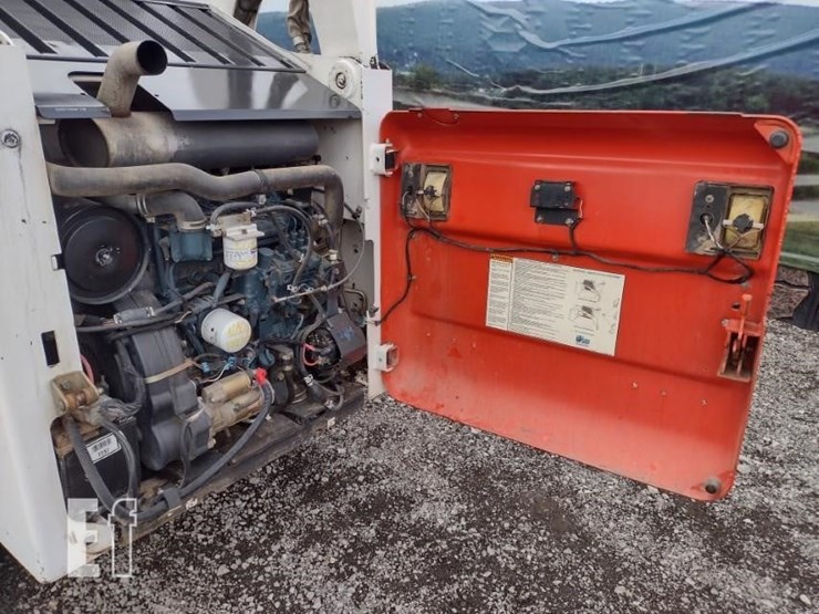 2007-bobcat-t300-image-37