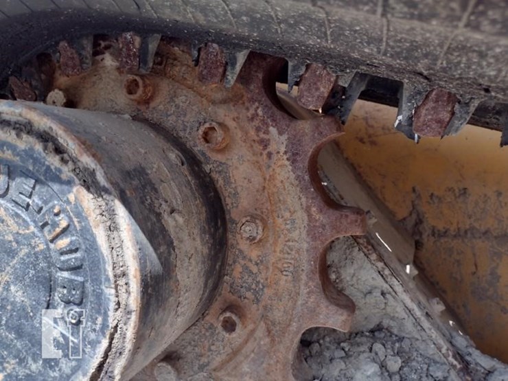 john-deere-329d-image-17
