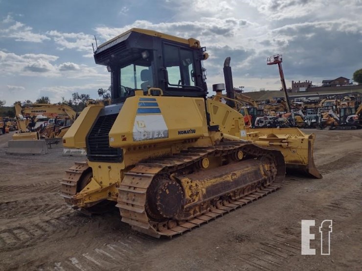 2015-komatsu-d61ex-23-image-49