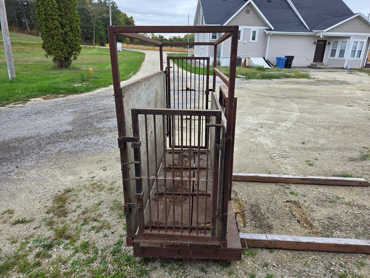 paul-1600-livestock-scales-image-4