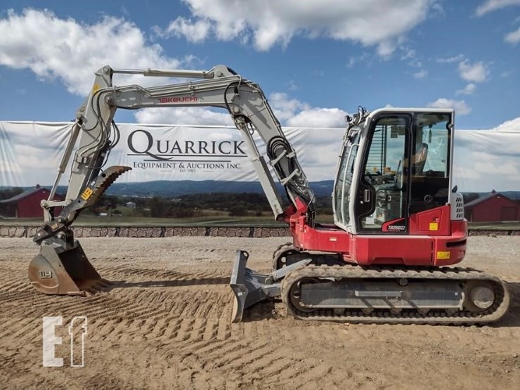 2023-takeuchi-tb280fr-image-1