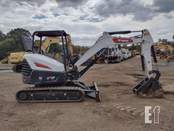 2023-bobcat-e42-image-3