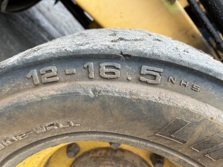deere-210le-image-27