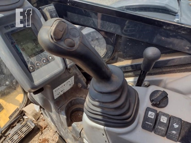2022-deere-50g-image-10