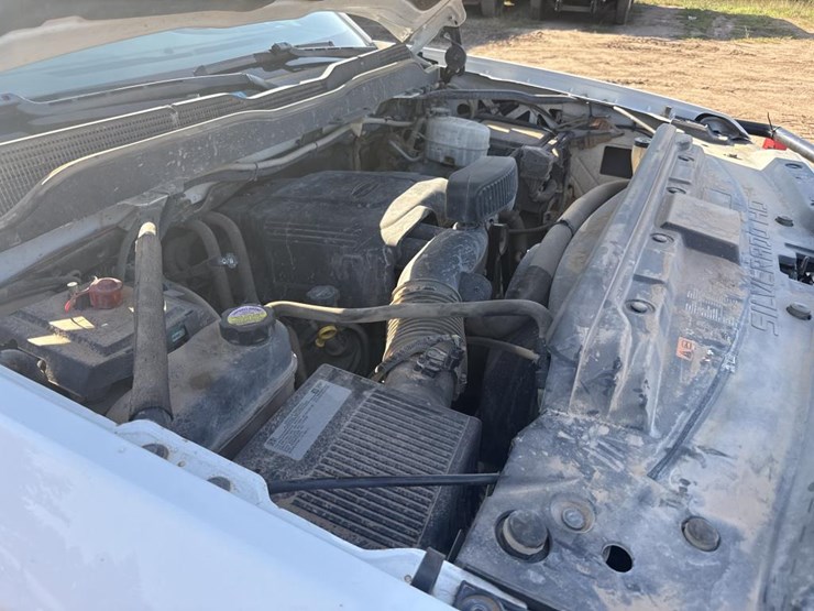 2019-chevrolet-2500-image-31