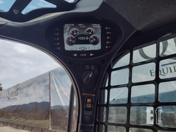 2022-bobcat-s740-image-8