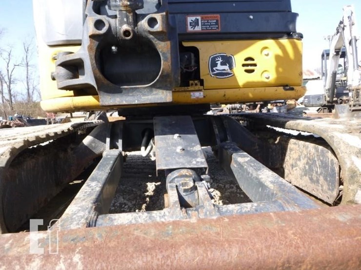 2022-deere-35g-image-22