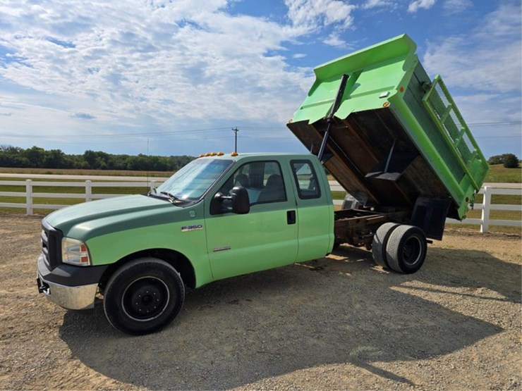 2007-ford-f350-image-25