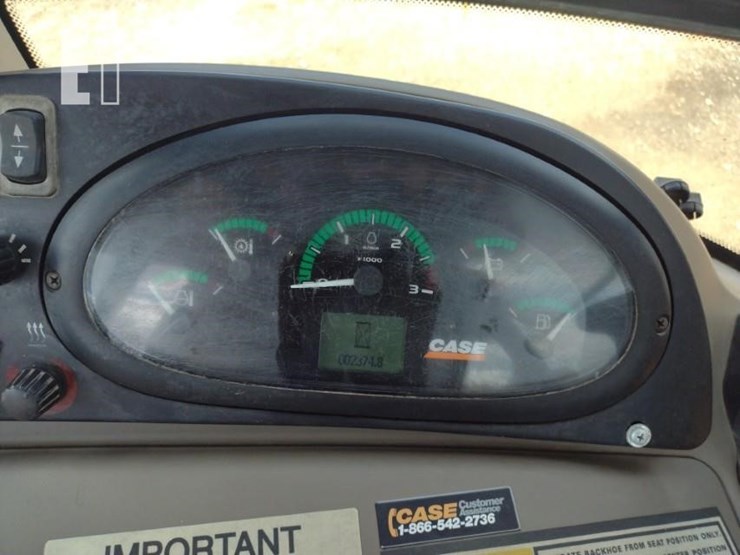 2012-case-580sn-wt-image-7